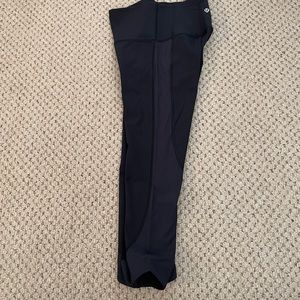 LULULEMON LEGGINGS SIZE 4